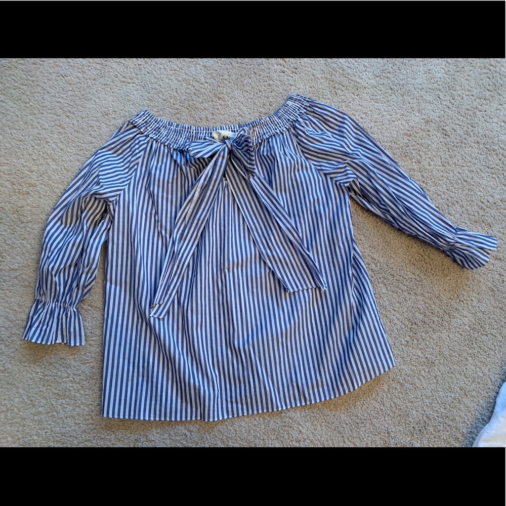 NWT off the shoulder blouse